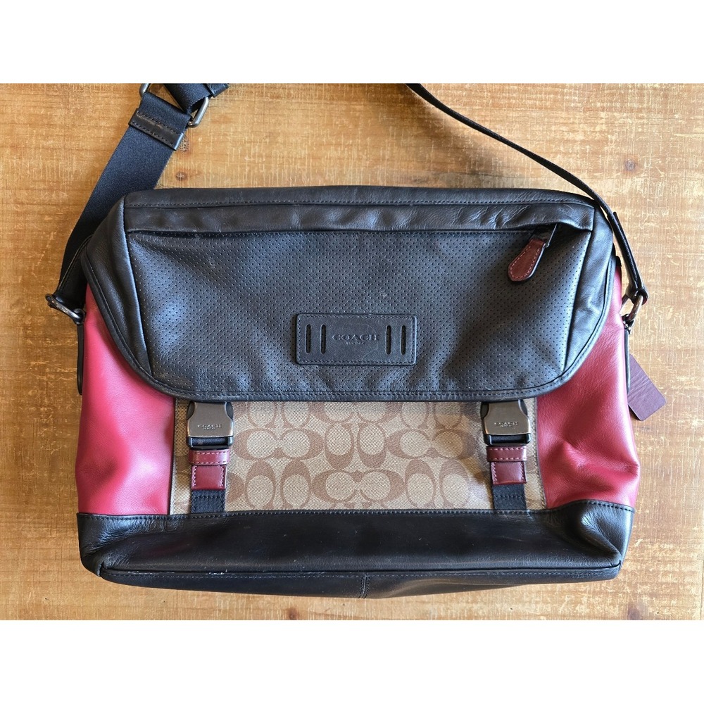 Coach Ranger Messenger crossbody leather bag